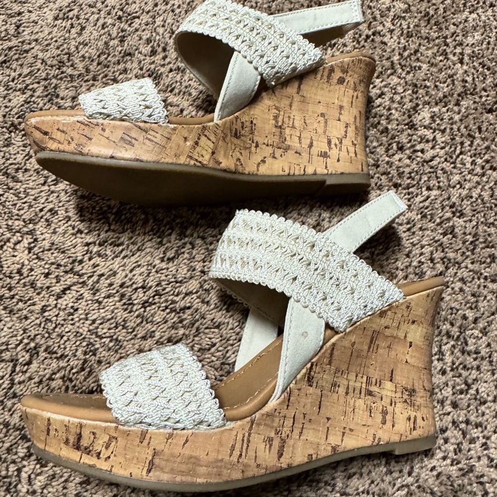 Elegant Cream Sandals with Braided Straps